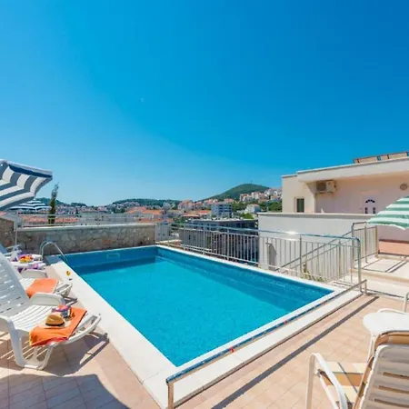 Borna Dubrovnik