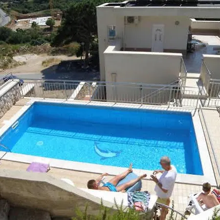 Borna Apartment
